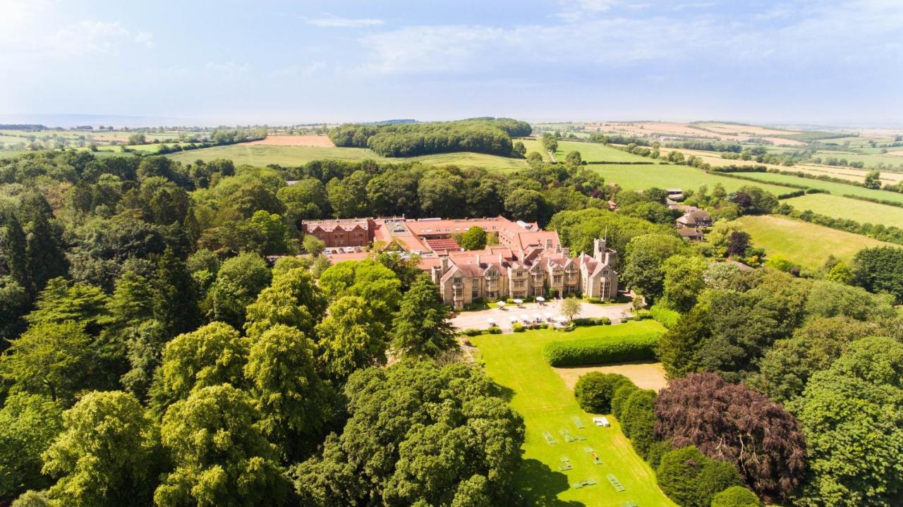 Redworth Hall Hotel- Part Of The Cairn Collection Newton Aycliffe Εξωτερικό φωτογραφία